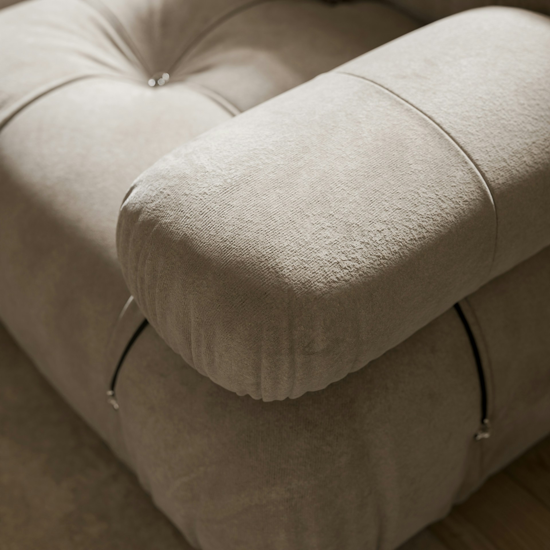 Read more about the article Ultimate Guide to Sofa Maintenance: 5# Tips to Keep Your Couch Clean, Fresh, and Long-Lasting: